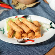 S2. Veggie Spring Rolls (8 Pcs) 素春卷