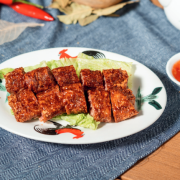 S3. Penang Loh Bak (2 Pcs) 槟城五香肉卷